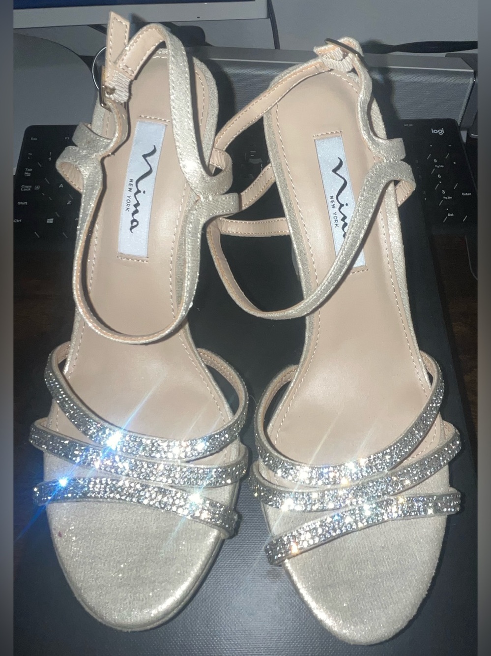 Nina Saralyn Platino Platform High-Heels Sandal w/ Crystals Sz 8.5